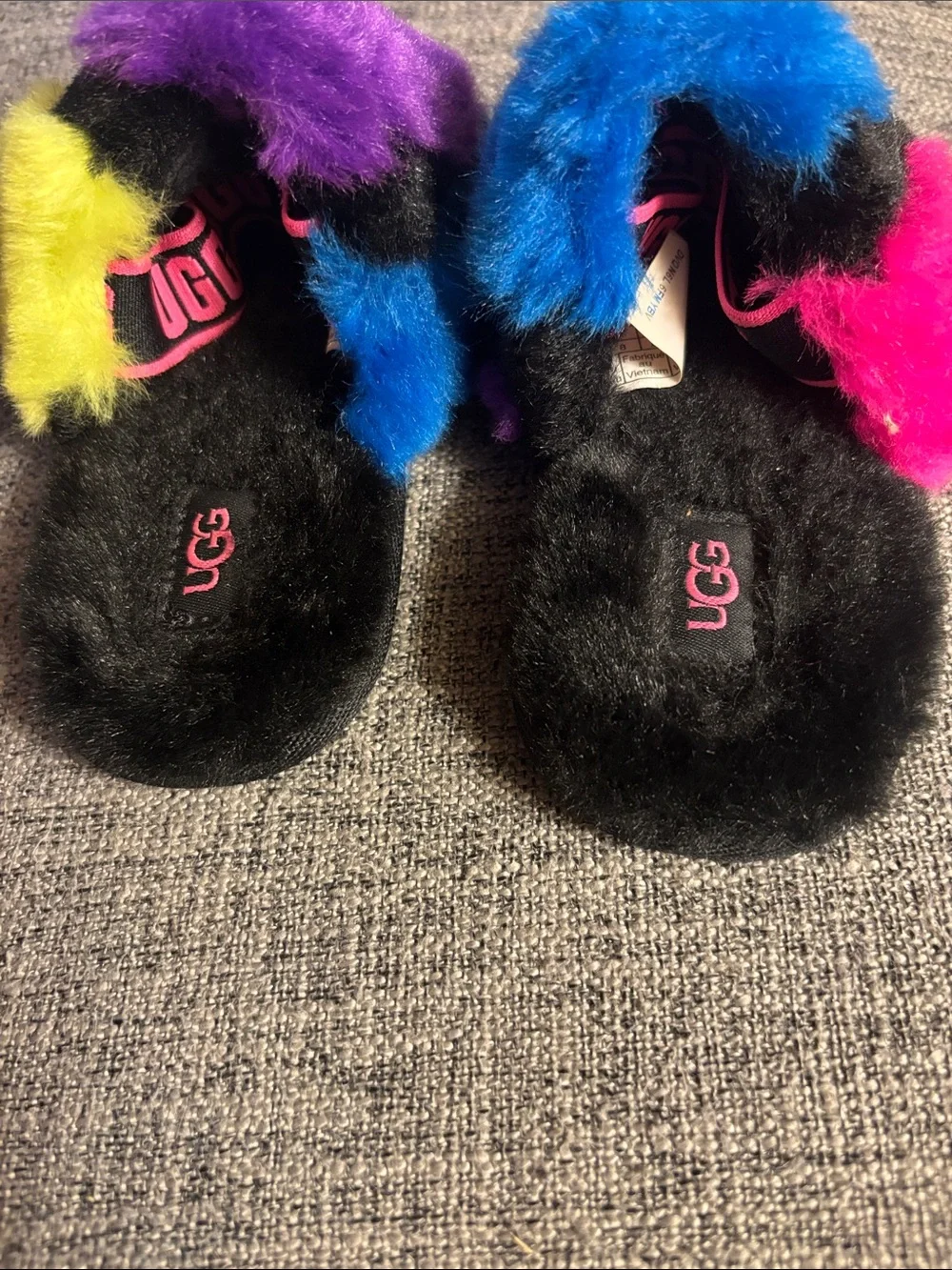 UGG Kids Fluff Yeah Multicolor Rainbow Fur Slingback Slippers Little Kid Size 9